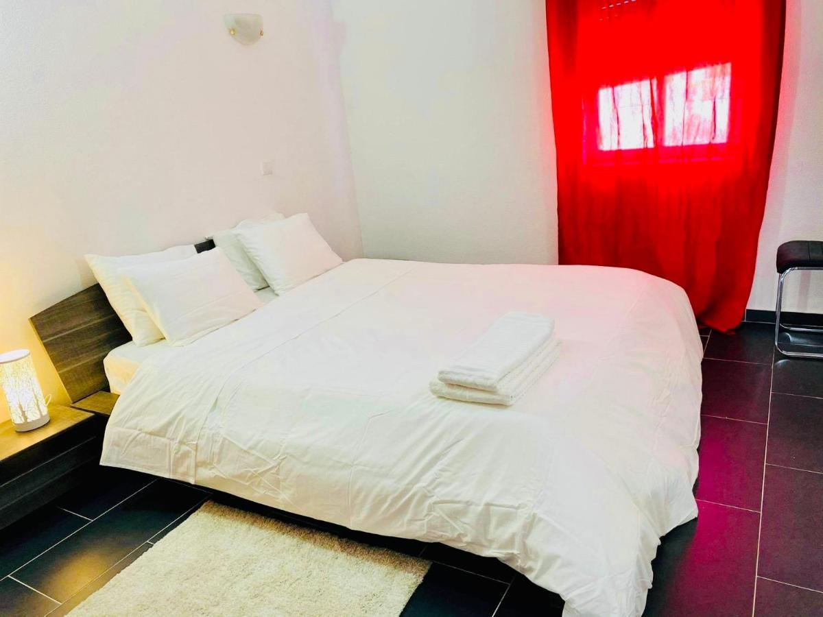 Albufeira Beach Side Apartment מראה חיצוני תמונה